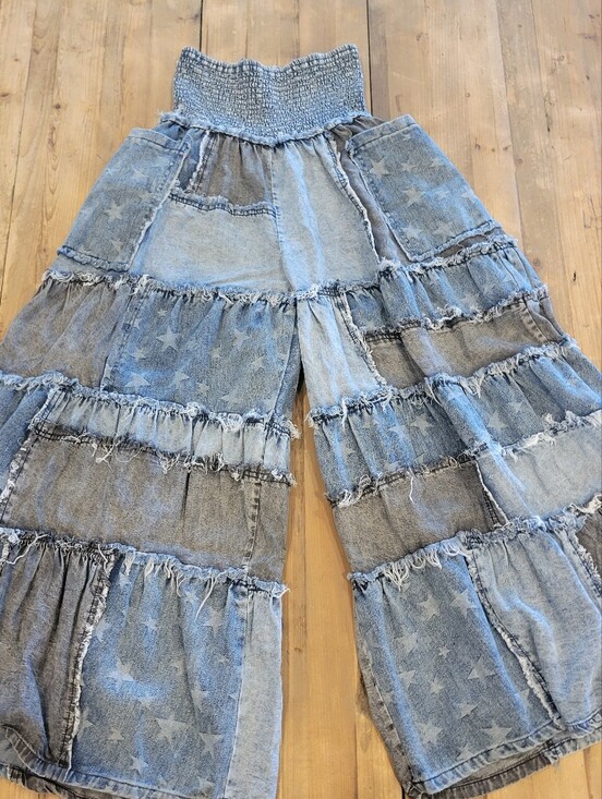 Oli & Hali Pants - Boho Tiered Wide-Leg Patchwork Jeans with Star Print